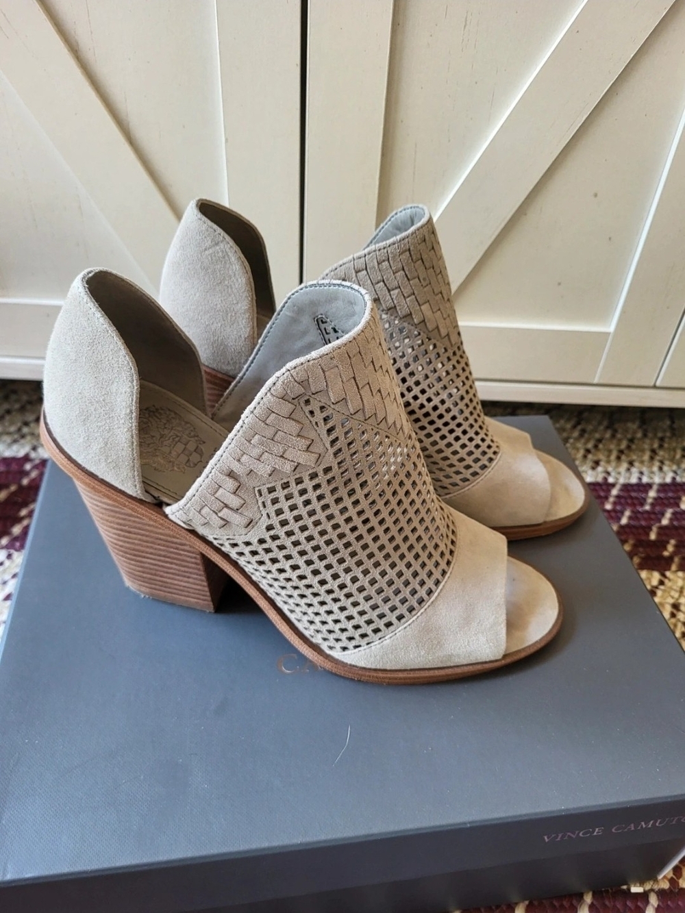 Vince Camuto Storm Grey True Suede 8 1/2 M